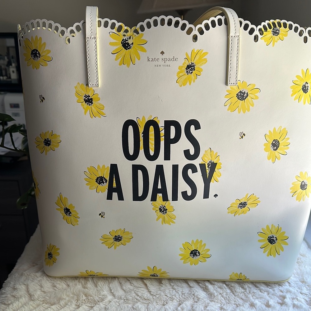 Kate Spade Yellow and White Daisy Tote